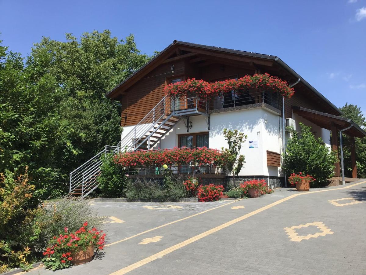 Dravecz Apartman Balatonlelle Exterior photo