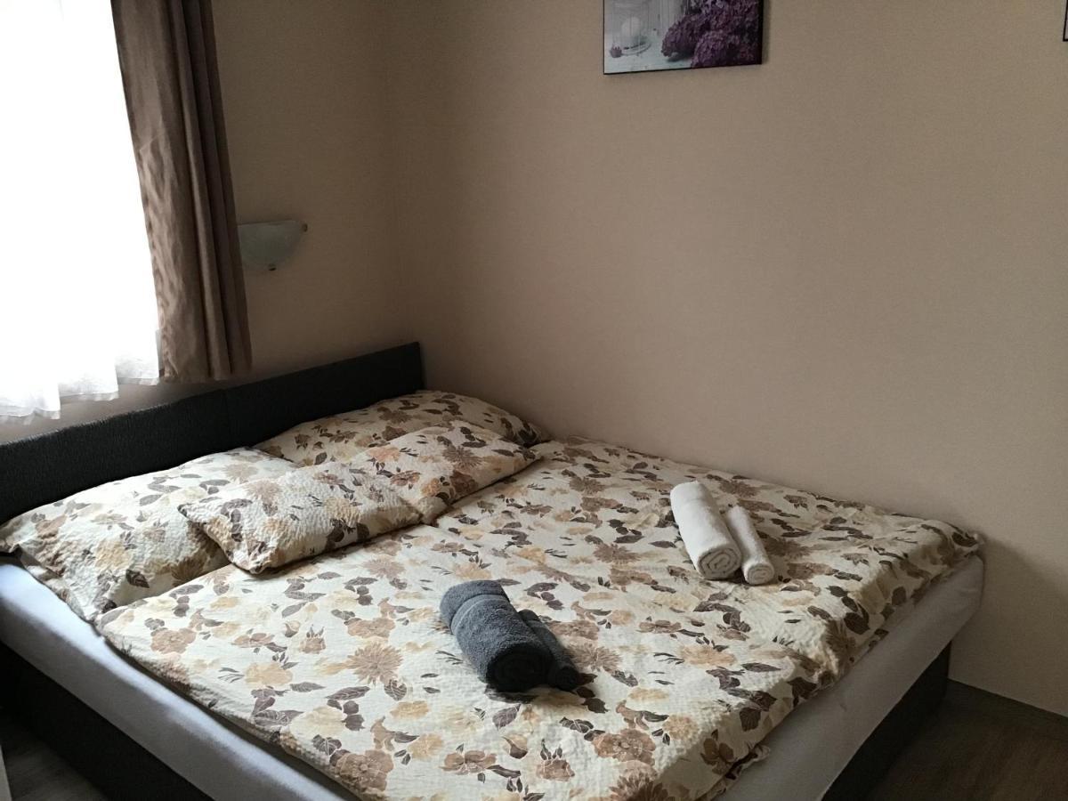 Dravecz Apartman Balatonlelle Exterior photo