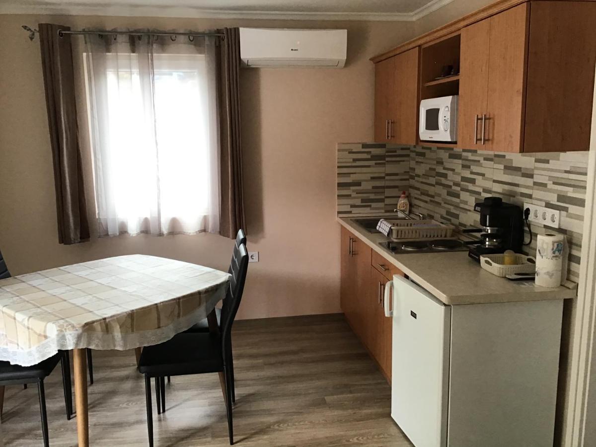 Dravecz Apartman Balatonlelle Exterior photo